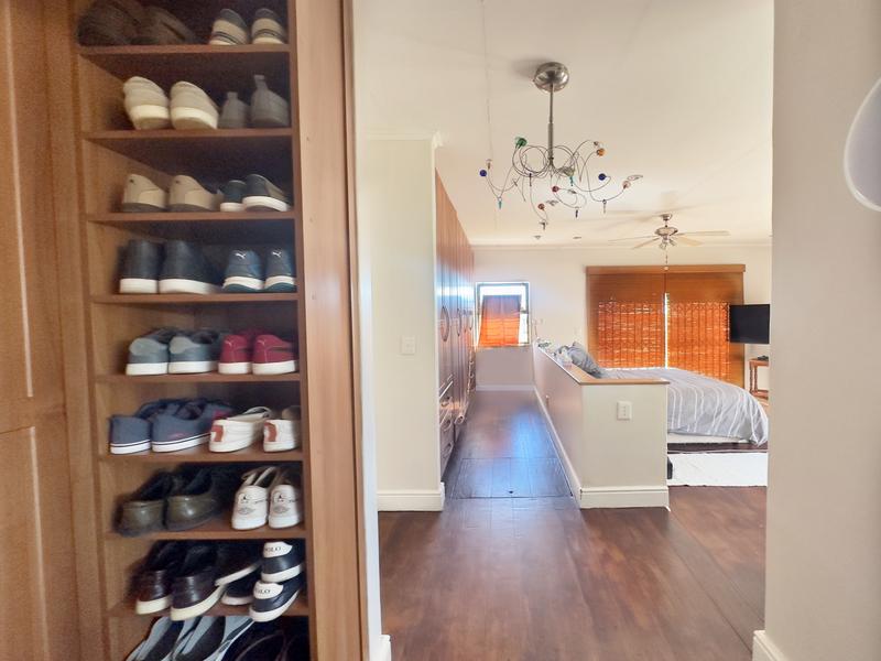 5 Bedroom Property for Sale in Klein Dassenberg Western Cape